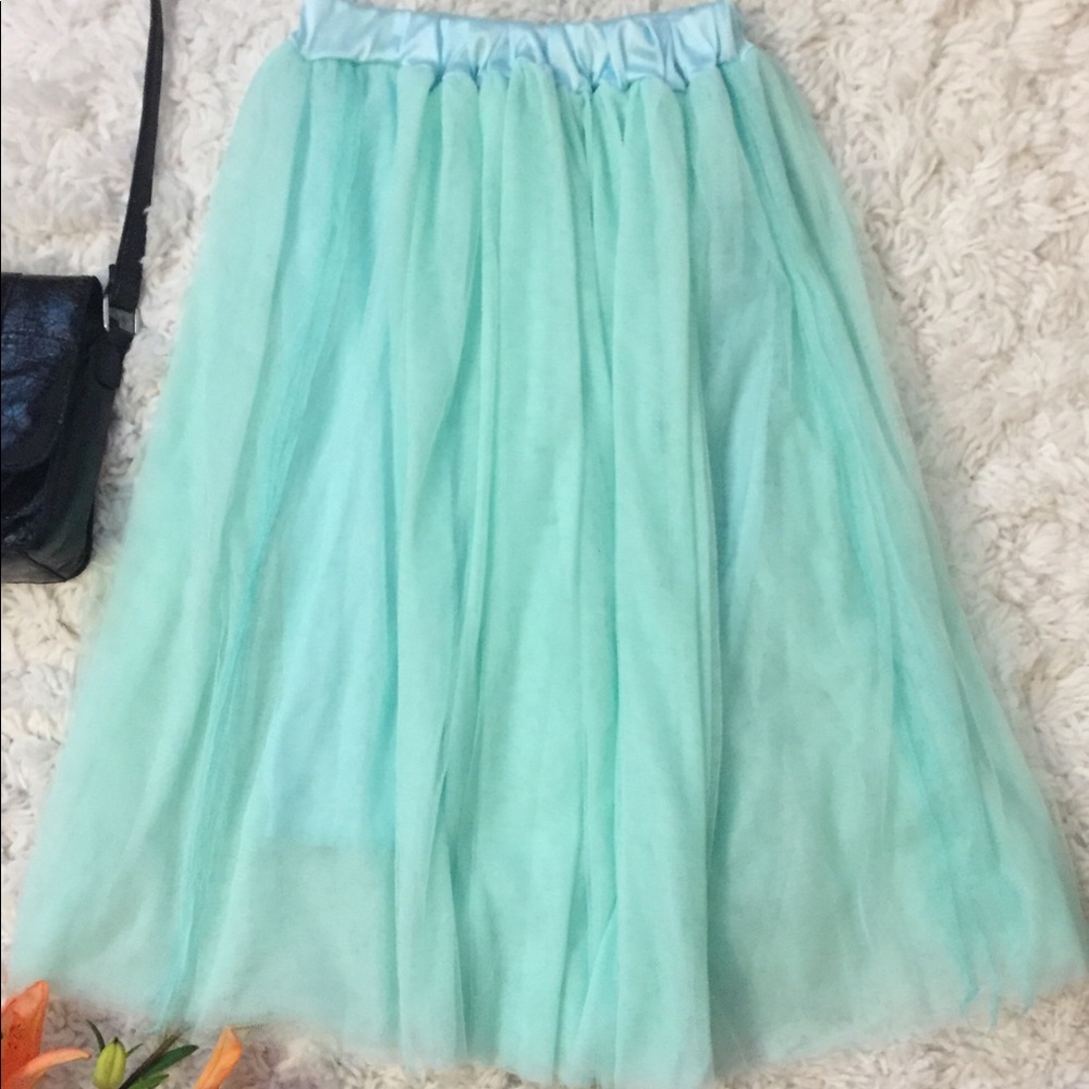 Tulle skirt size medium